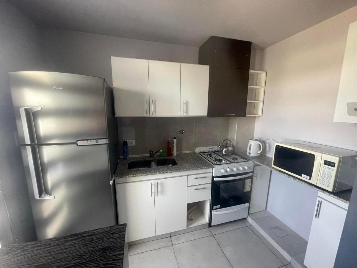 Departamento Por Dia Para 4 Personas Con Cochera Cubierta En Bahia Blanca Exterior photo